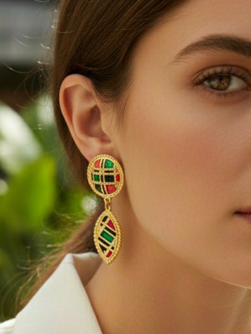 Gold Tone Vintage Plaid Dangles Red Navy Green